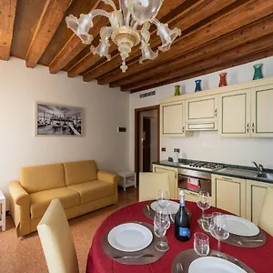 ve-nice-suite-san-marco-c4439.hotelslidodijesolo.com/